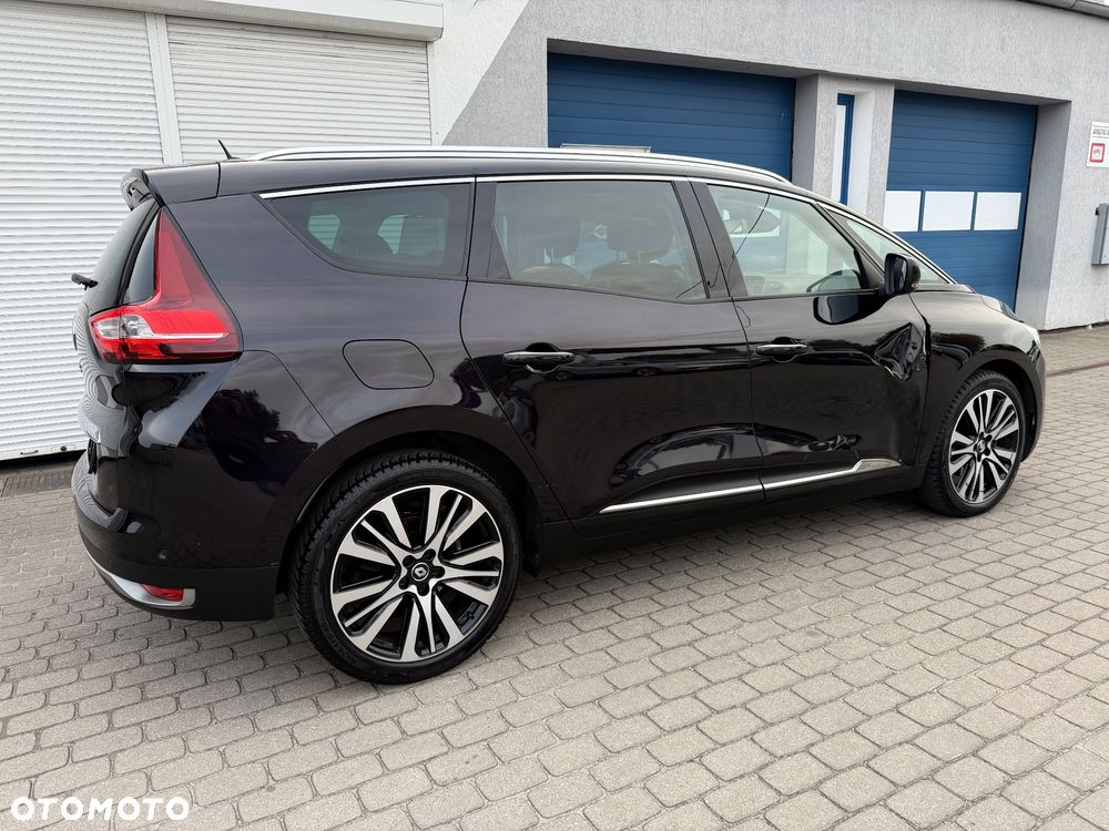 Renault Grand Scenic - 11
