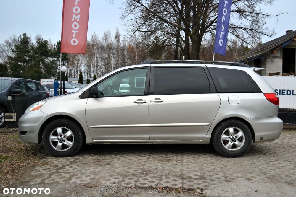 Toyota Sienna 3.3 LE AWD - 13