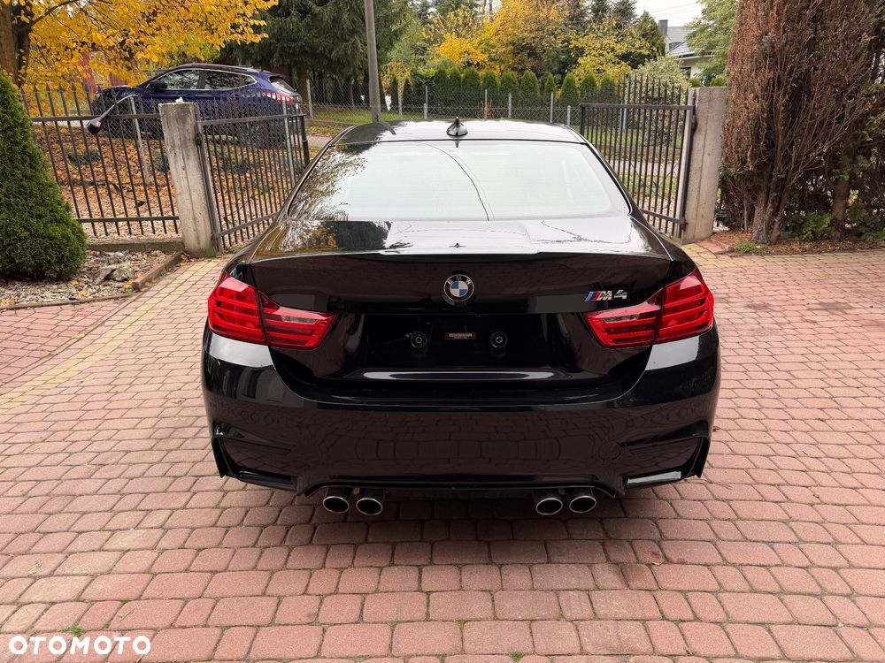 BMW M4 DKG - 14