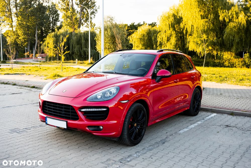 Porsche Cayenne GTS - 1