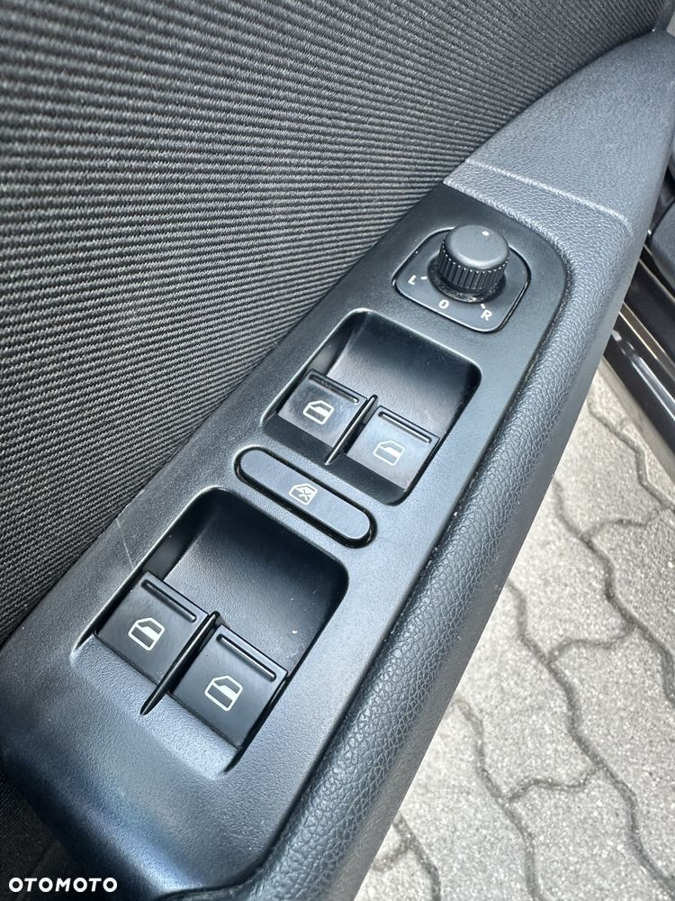 Skoda Superb 2.0 TDI DSG Exclusive - 40