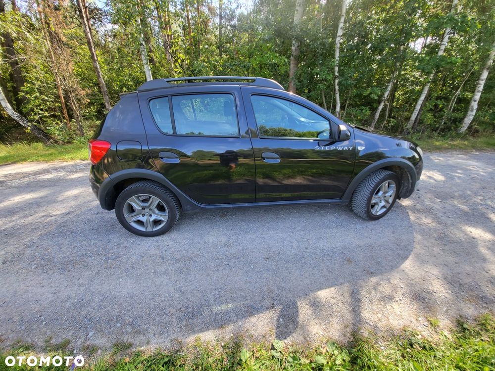 Dacia Sandero TCe 90 S&S Celebration - 3