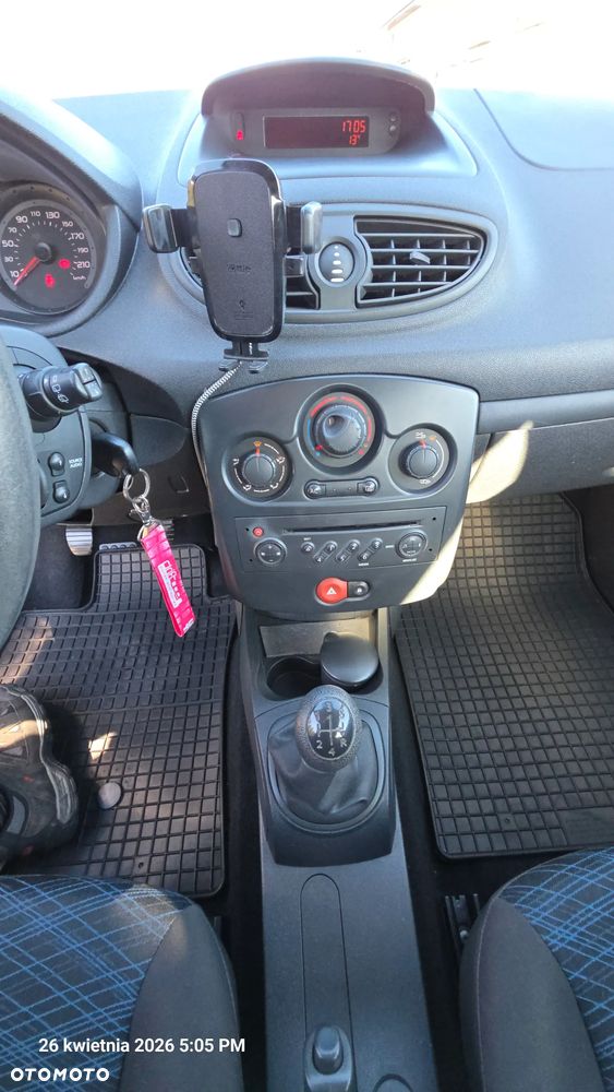 Renault Clio 1.5 dCi Authentique - 15