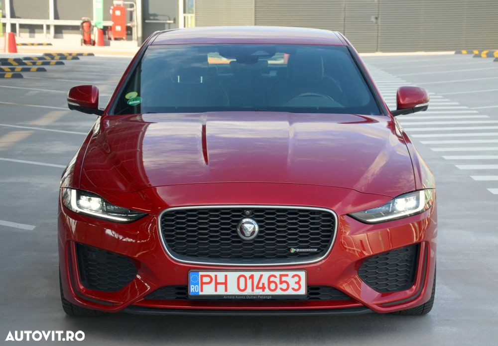 Jaguar XE D200 RWD MHEV R-Dynamic HSE - 3