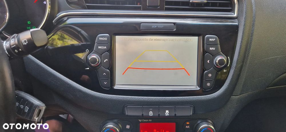 Kia Ceed 1.6 CRDi 136 DCT ISG Platinum Edition - 24