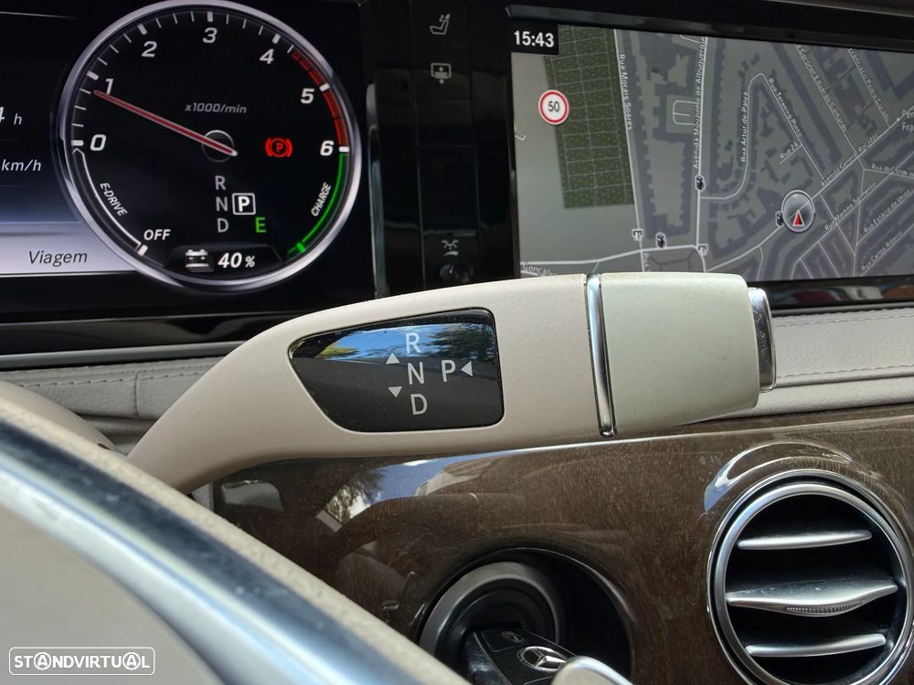 Mercedes-Benz S 300 BlueTEC Hybrid - 12