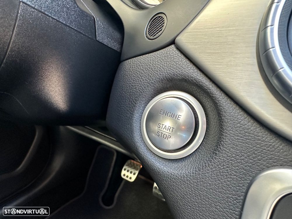 Mercedes-Benz CLA 180 d Shooting Brake AMG Line - 20