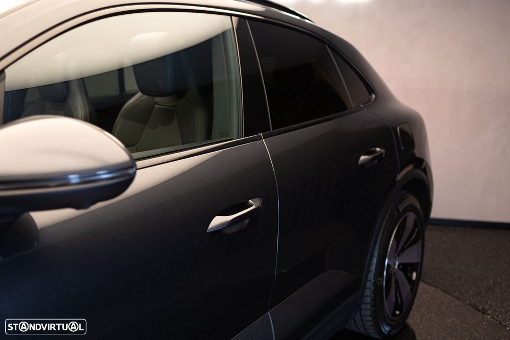 Porsche Macan Electric 4 - 10