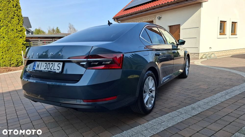 Skoda Superb 2.0 TDI SCR Sportline DSG - 5