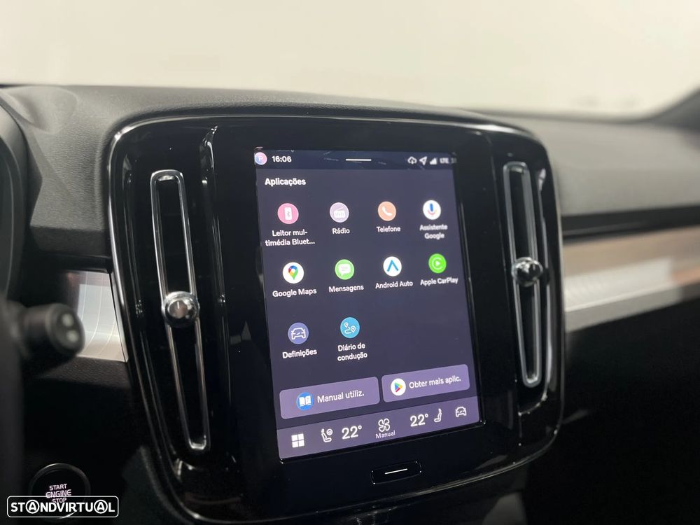 Volvo XC 40 2.0 B3 Plus Dark - 27