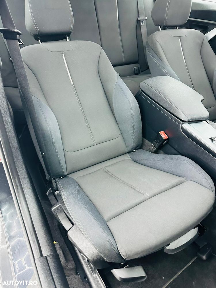 BMW Seria 3 318d Aut. Blue Performance Sport Line - 24