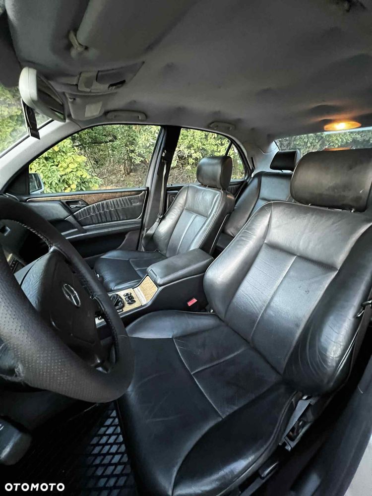 Mercedes-Benz Klasa E 220 CDI Avantgarde - 15