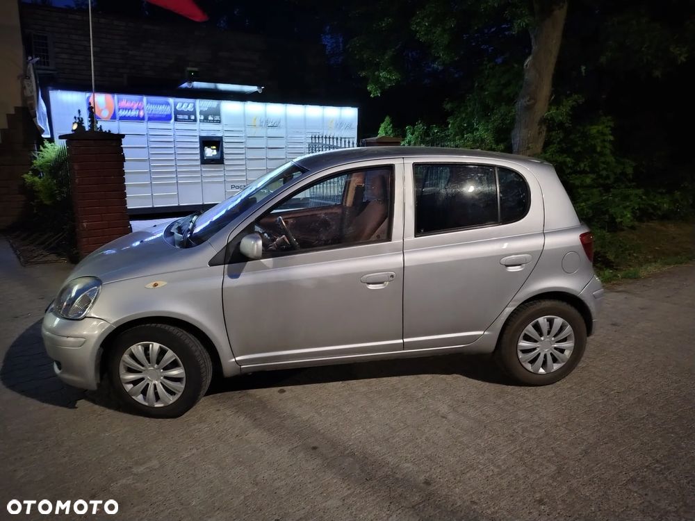 Toyota Yaris 1.0 Terra - 2