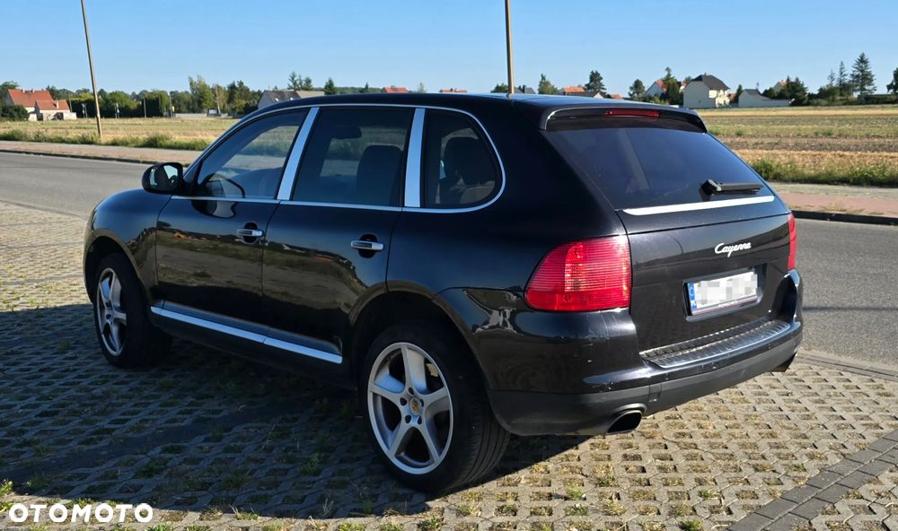 Porsche Cayenne - 4