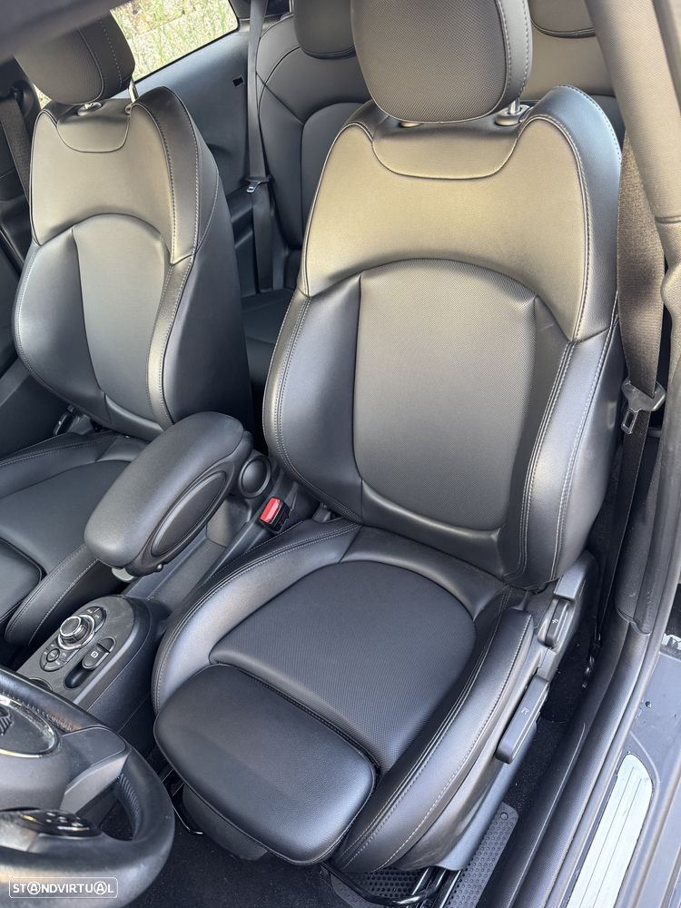 MINI 3 Portas Cooper SE Premium Classic - 16