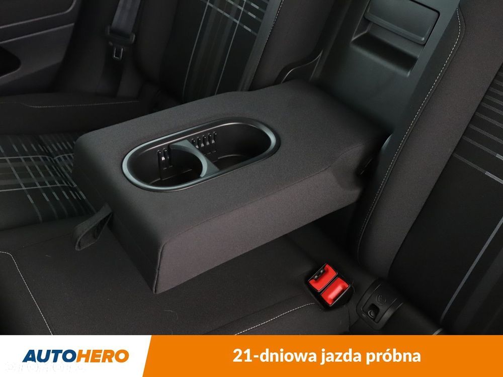 Volkswagen Golf - 35