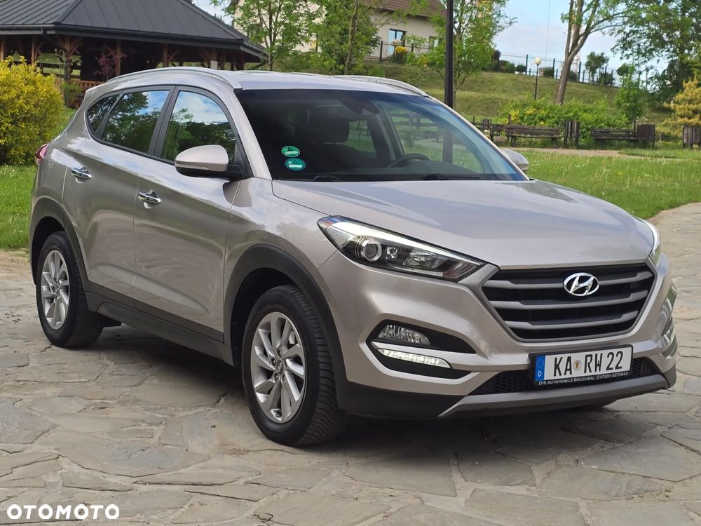 Hyundai Tucson 2.0 CRDi 4WD Automatik Style - 14