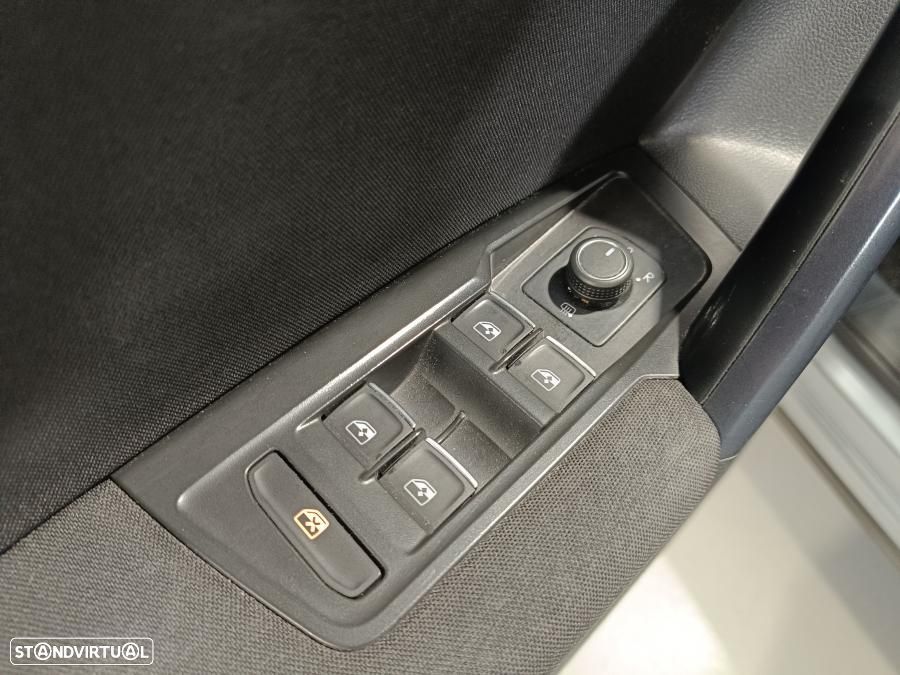 VW Tiguan Allspace 2.0 TDI Confortline DSG - 17