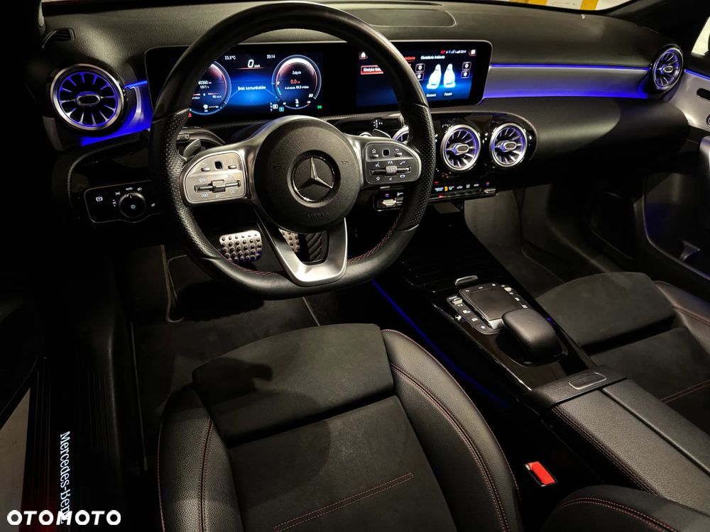 Mercedes-Benz Klasa A 180 d AMG Line 7G-DCT - 16