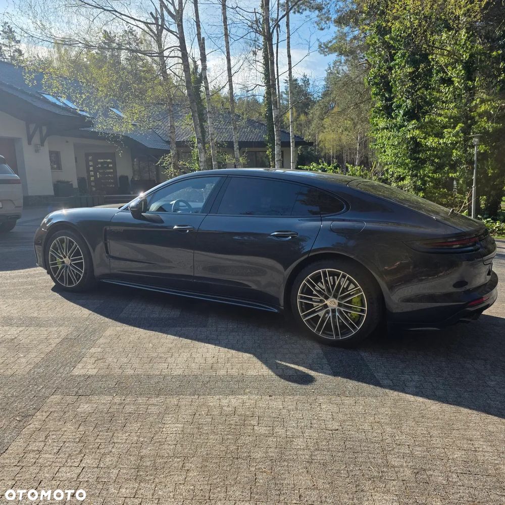 Porsche Panamera Turbo S Executive - 2