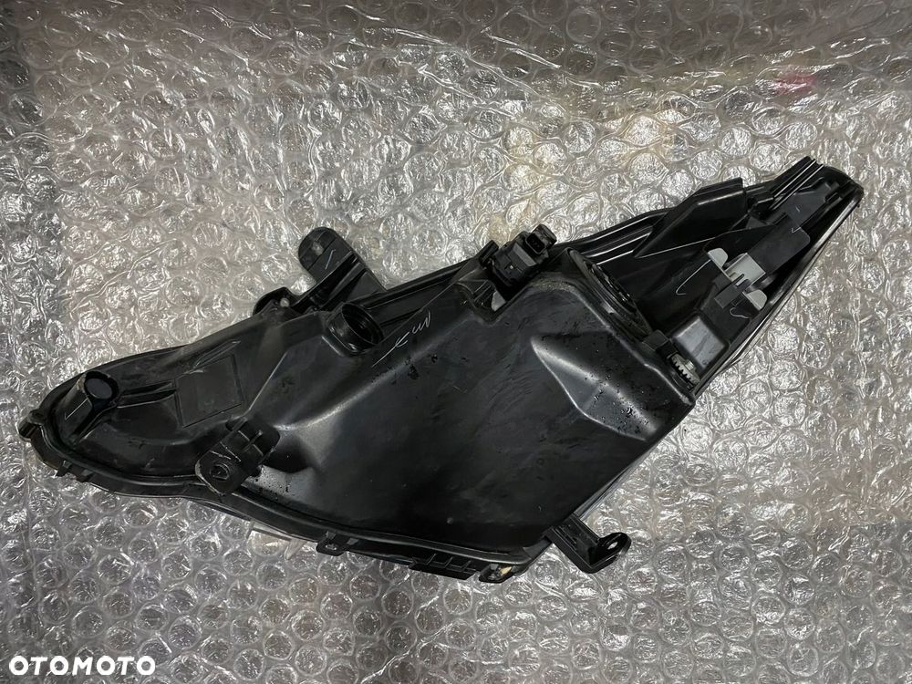 LAMPA PRAWA TOYOTA AYGO II H7 LED 81130-0H131 - 8