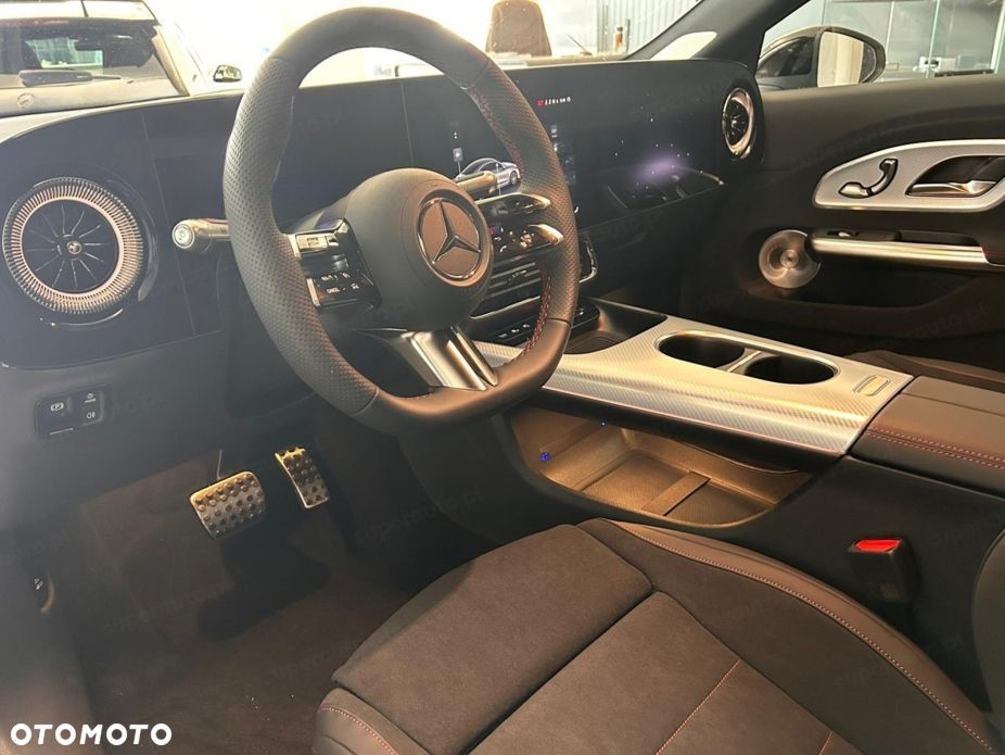 Mercedes-Benz CLA 200 mHEV 4-Matic 8G-DCT - 8