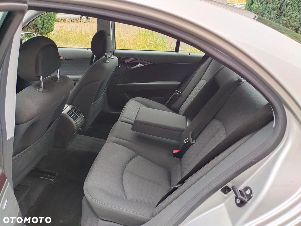 Mercedes-Benz Klasa E 220 CDI Automatik Classic - 9