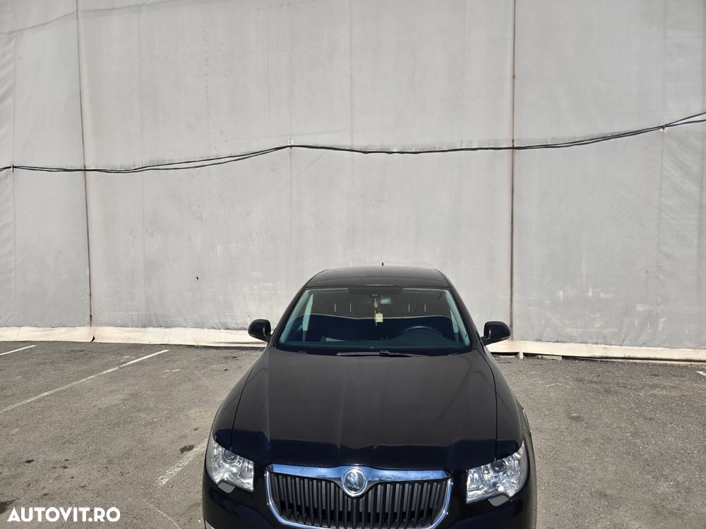 Skoda Superb 1.8 TSI Ambition DSG - 5