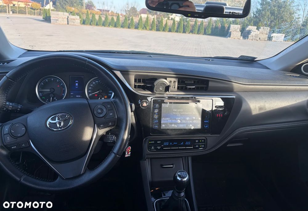 Toyota Corolla 1.6 Prestige - 6