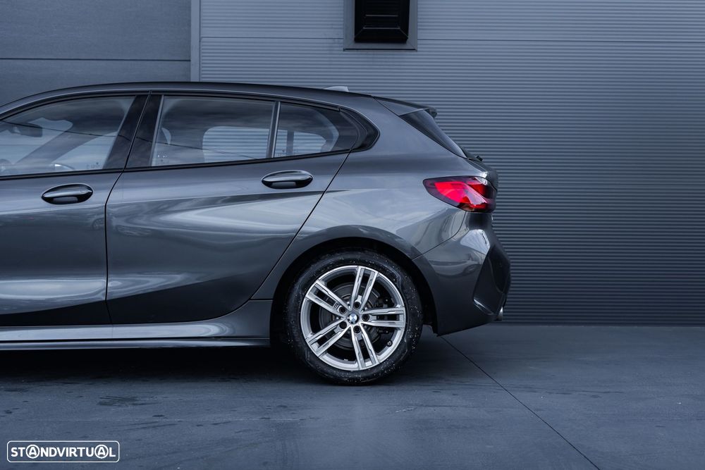 BMW 116 d Pack Desportivo M - 17