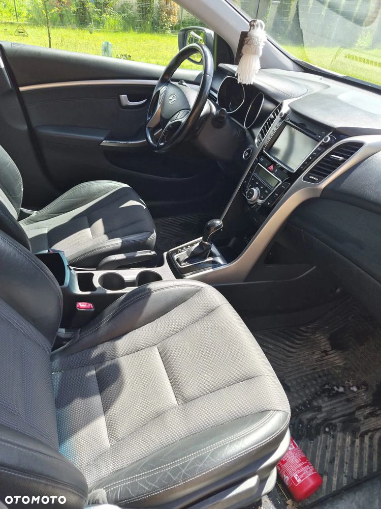 Hyundai i30 1.6 CRDi Premium - 24