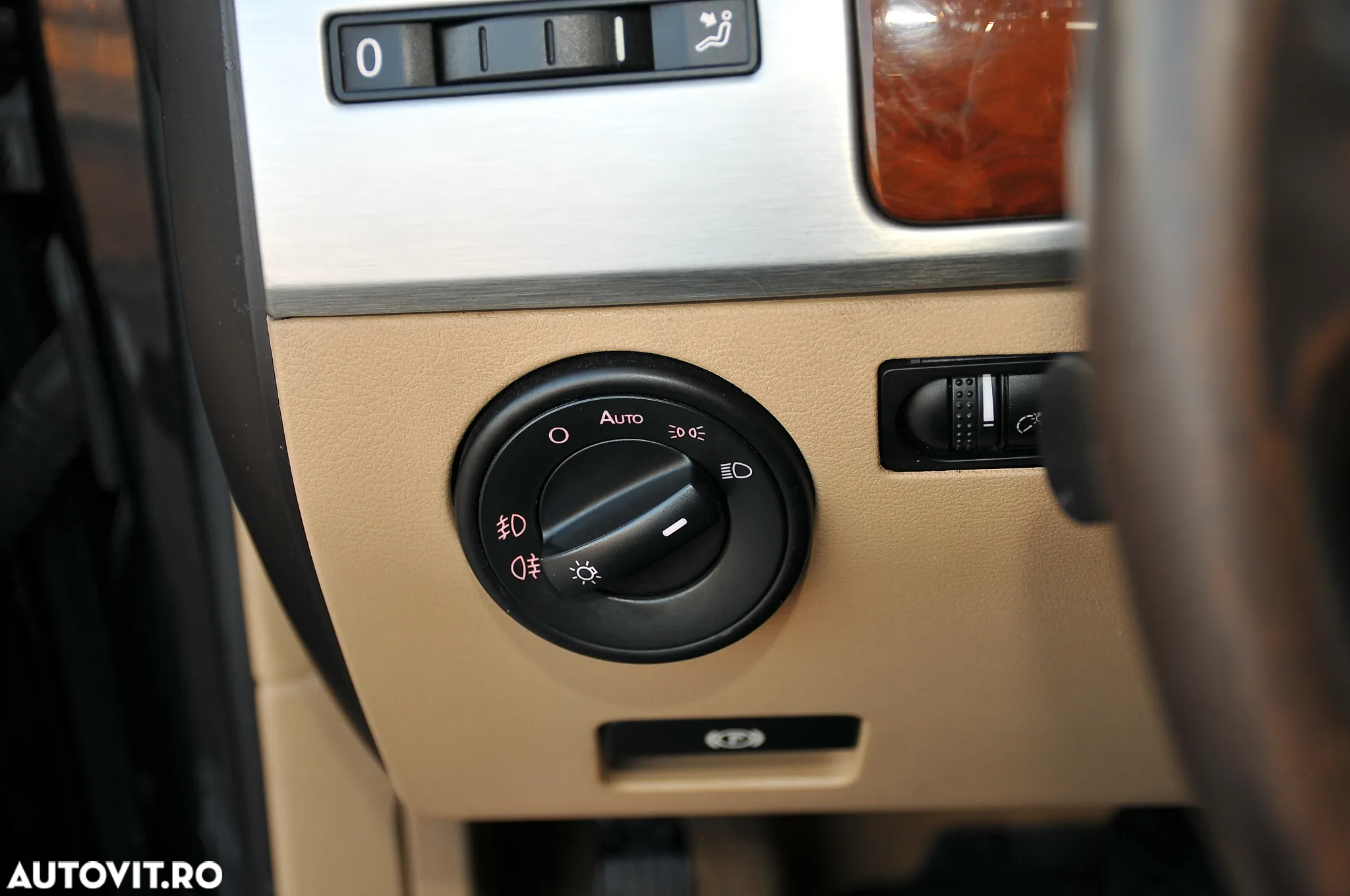 Volkswagen Touareg - 16