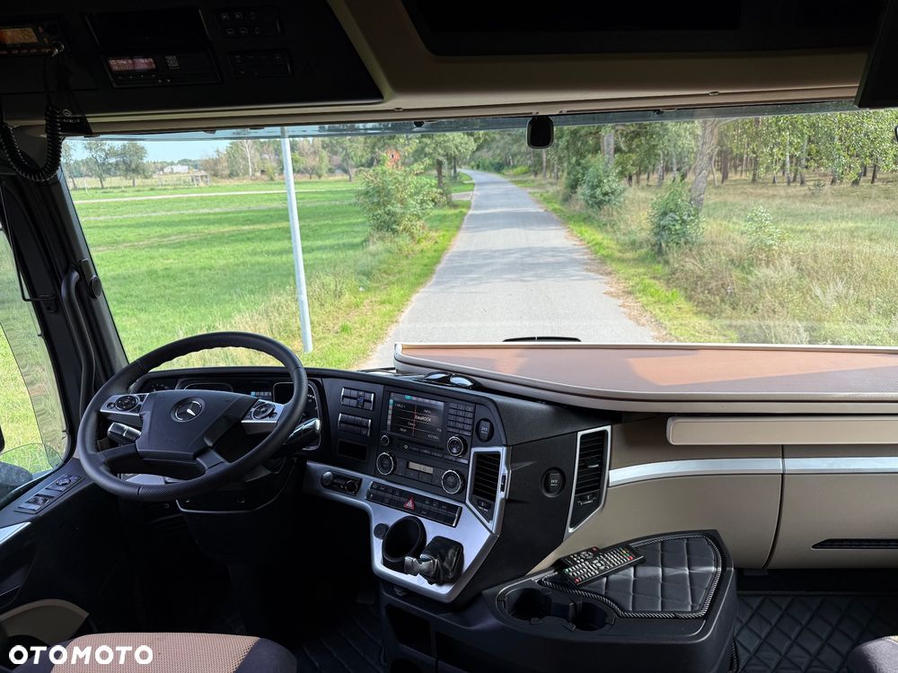 Mercedes-Benz Mercedes Actros MP4 – 2018 | Stan Idealny | FULL OPCJA | Doinwestowany! - 19