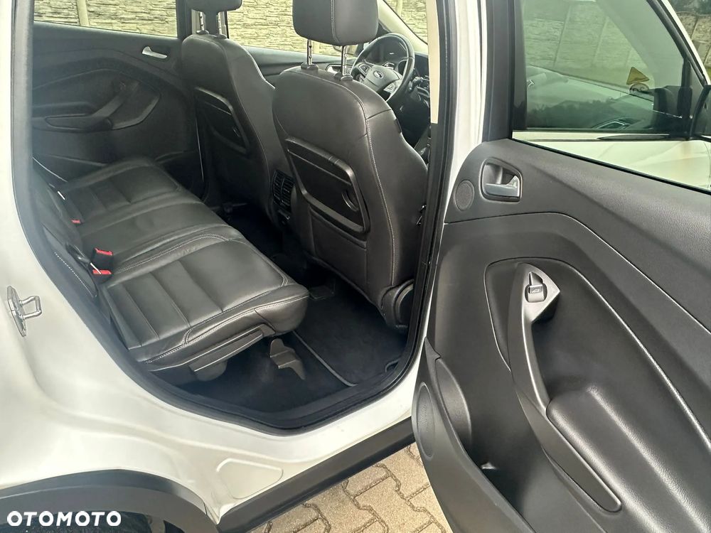 Ford Kuga 2.0 TDCi 4x4 ST-Line - 15