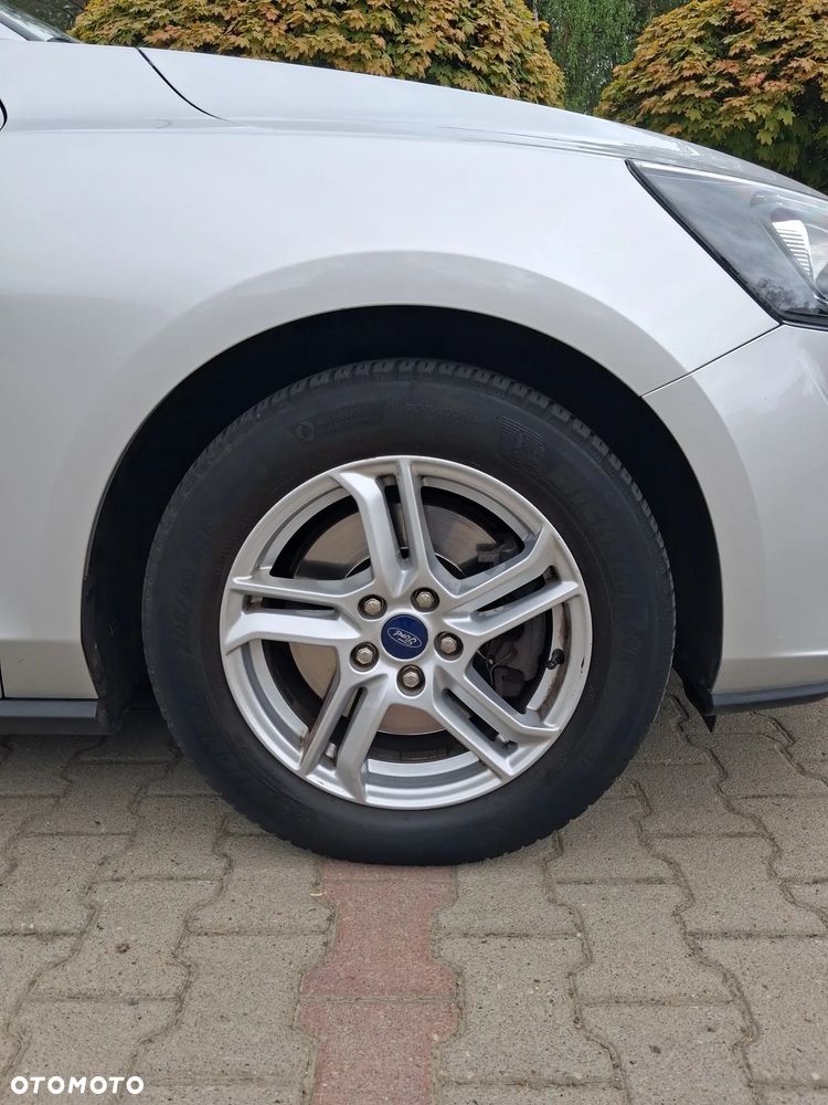 Ford Focus 1.5 EcoBlue Connected - 21