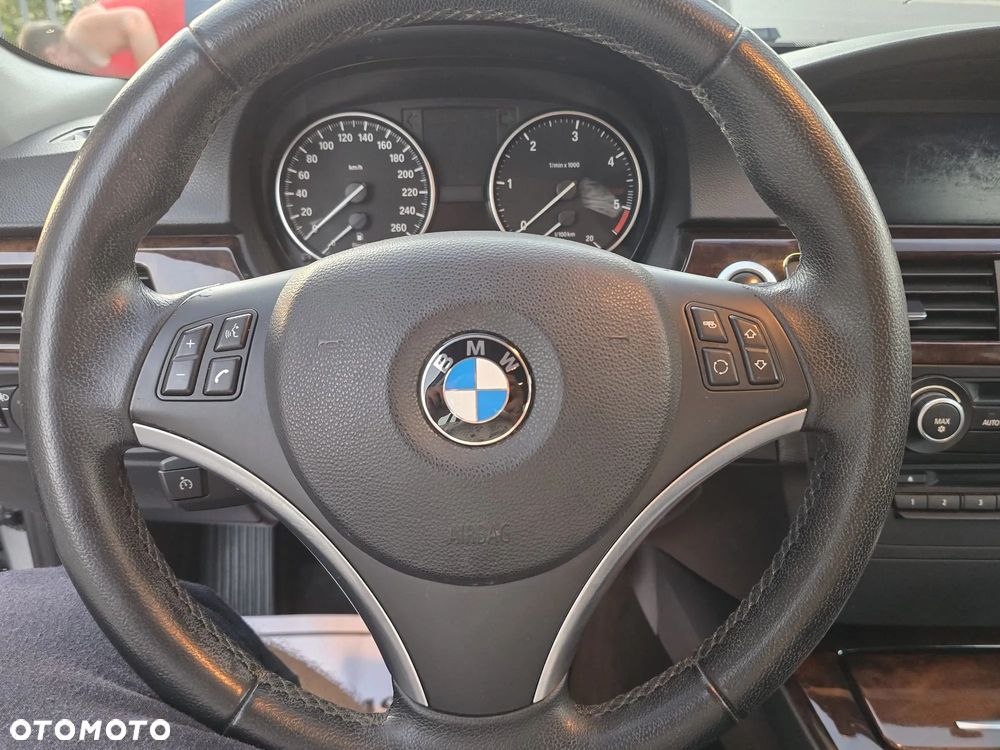 BMW Seria 3 - 26