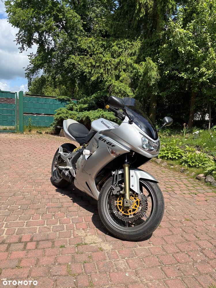 Kawasaki ER - 1