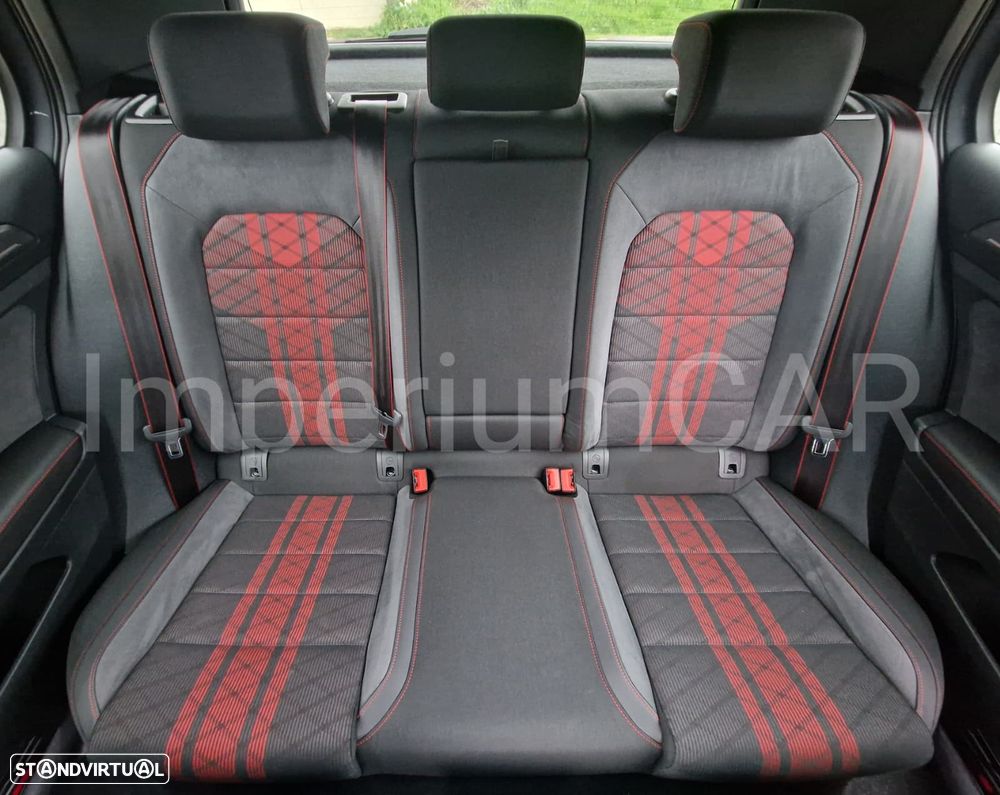 VW Golf GTI TCR 2.0 TSI OPF DSG - 17