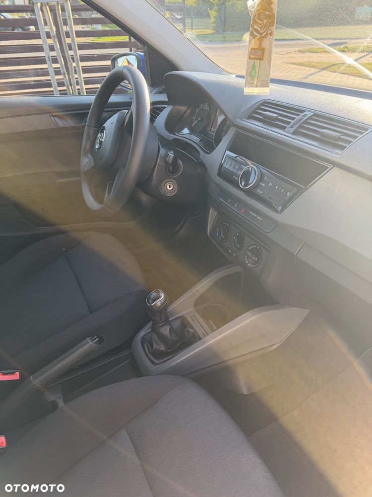 Skoda Fabia - 4
