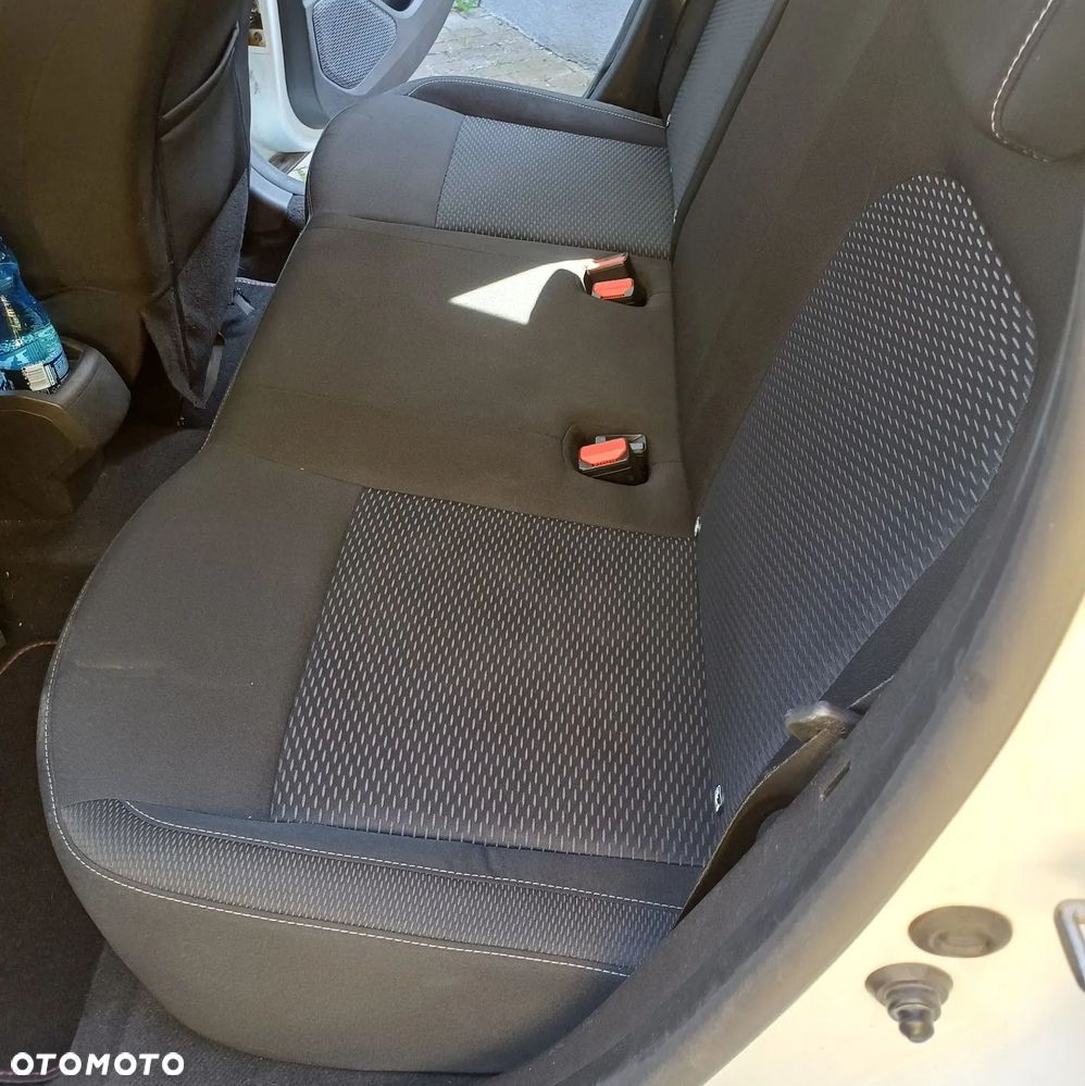 Dacia Duster 1.6 SCe Ambiance S&S - 8