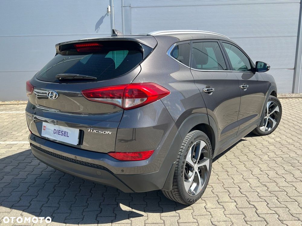 Hyundai Tucson 1.7 CRDI BlueDrive GO 2WD DCT - 11