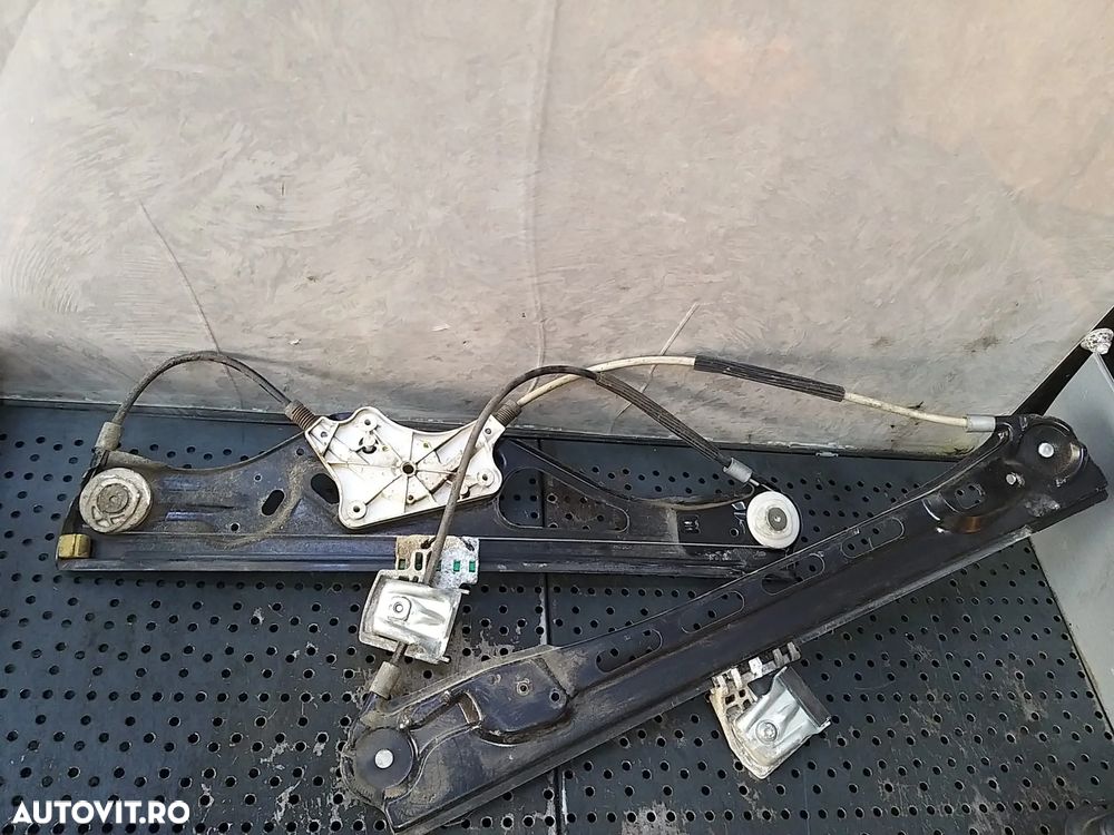 Macara usa dreapta fata mercedes e class w211 a2117300246 - 3