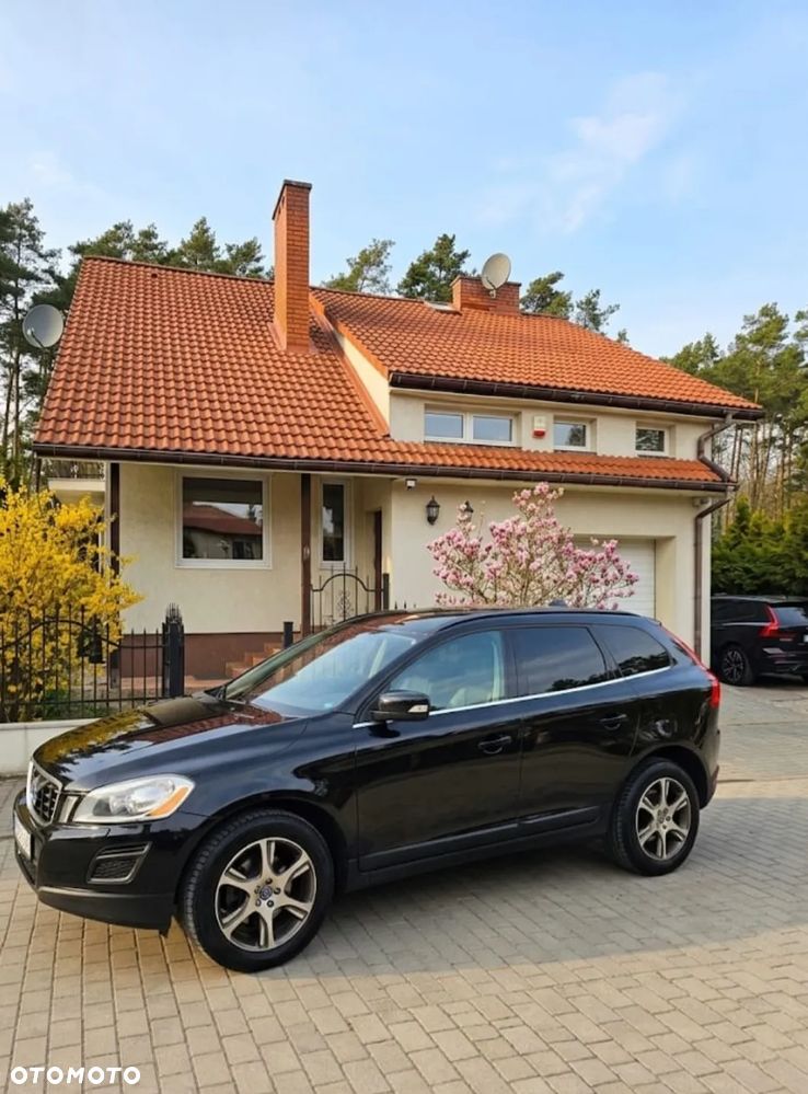 Volvo XC 60 2.4D AWD Momentum - 1