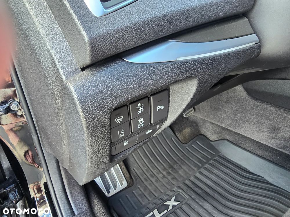 Acura TL - 27