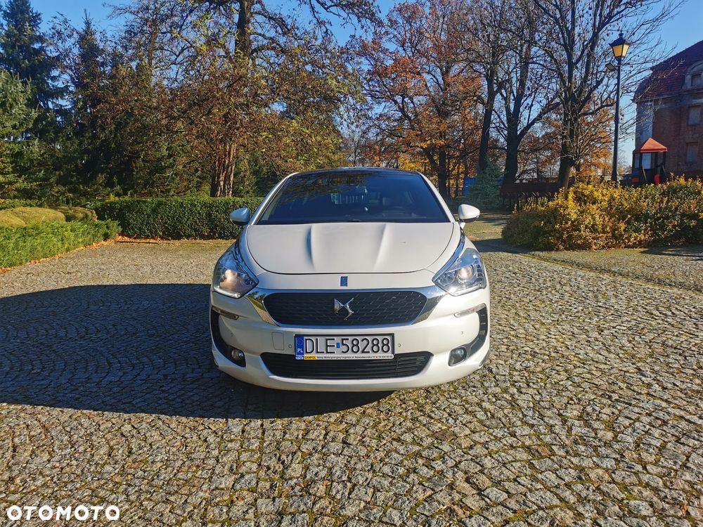 DS Automobiles DS 5 - 5