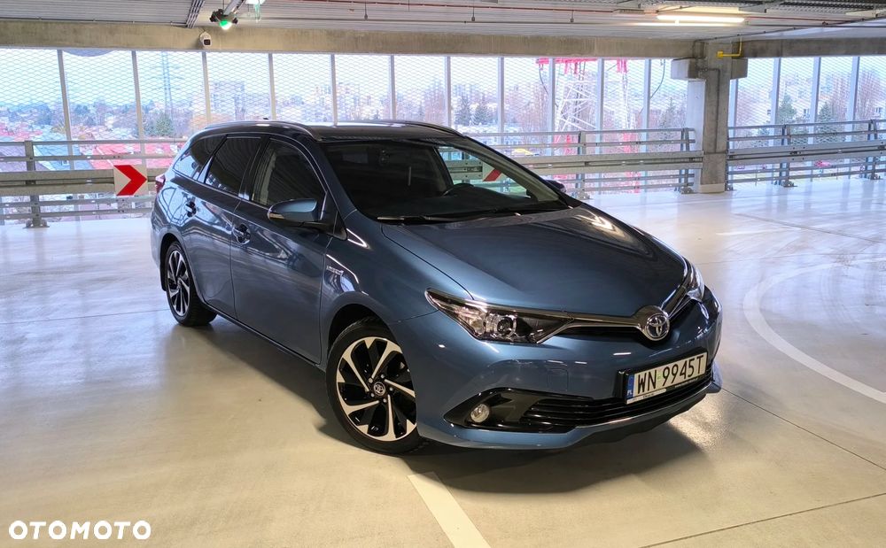 Toyota Auris - 1