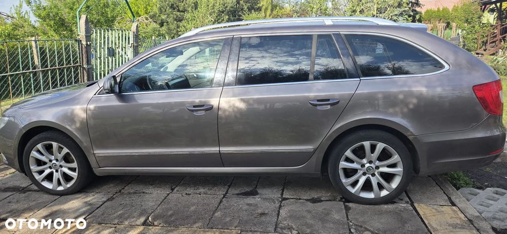 Skoda Superb 2.0 TDI DSG Comfort - 5