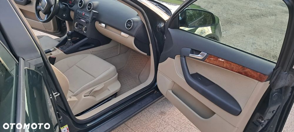 Audi A3 Sportback 1.9 TDI Ambiente - 9