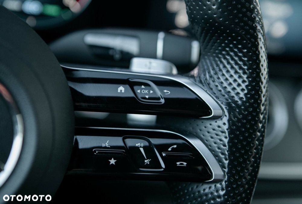 Mercedes-Benz Klasa E - 24