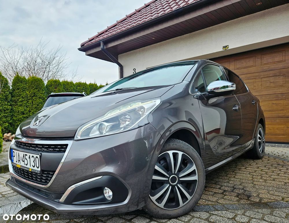 Peugeot 208 1.2 PureTech GPF Allure S&S EAT6 - 31